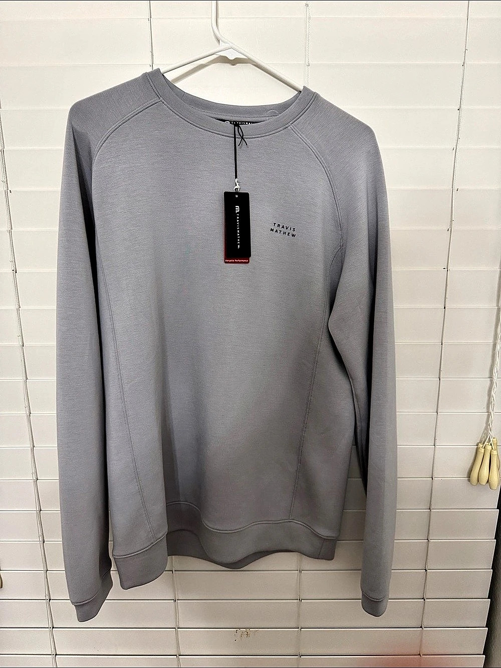 NWT Men’s TravisMathew Heater Return Trip Gray Performance Sweatshirt Size Small
